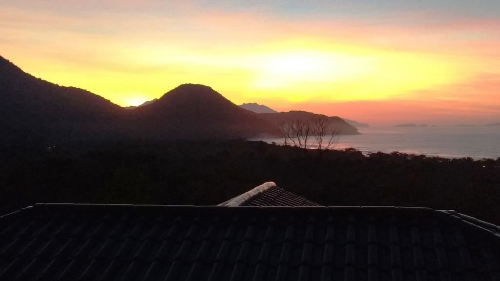 Burung Flats Itamambuca - Hospedagem Com Vista Para O Mar Ubatuba Buitenkant foto